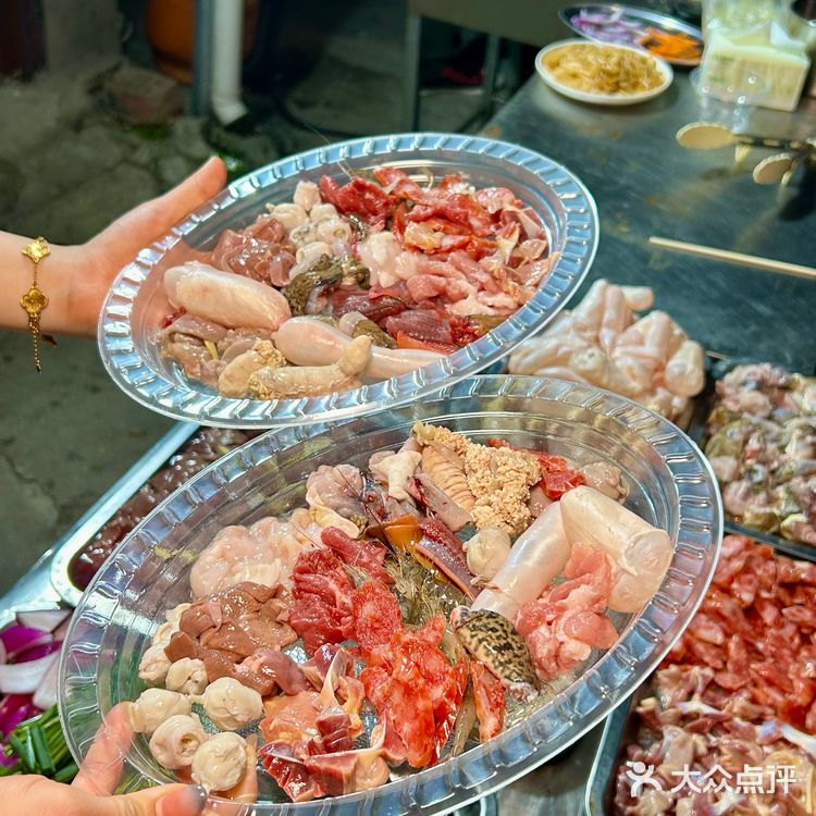 南宁小破店！生料小炒！！尊嘟好好吃！！！