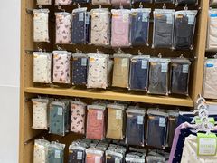-优衣库(深圳万象天地旗舰店)