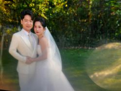 -雪中彩影婚纱摄影·微光艺术中心