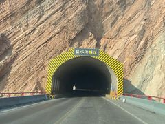 -天山神秘大峡谷