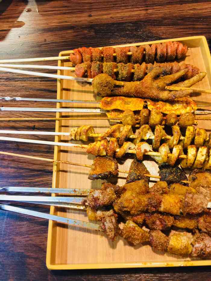 馋猫烧烤屋(万达店)-"爱生活.爱点评. 这家店在万达金.
