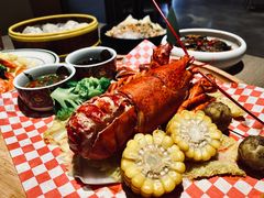 清蒸波士顿龙虾-日进一片海.生腌海鲜火锅.宵夜烧烤(三里屯总店)