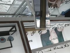 -翰佐蔡司小乐圆·依视路星趣控·暴龙眼镜折扣店