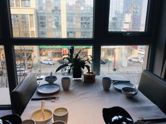 靠窗位-大鸭梨烤鸭(枣园店)