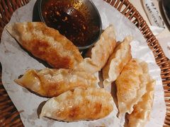 -蚂蚁洞·烤肉大营地(上海静安大悦城店)
