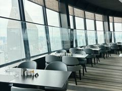 -亚洲国际大酒店·云顶阁旋转自助餐厅