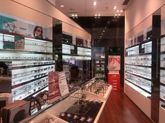 -LensCrafters亮视点·OAKLEY精选(静安嘉里中心店)