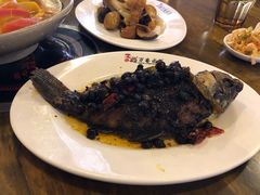 -老鼎万春卤菜(鹭湖宫8区店)