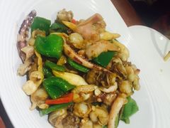 -赶海部落海鲜城(海阳路店)