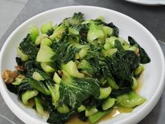 油渣炒青菜-沪依小酒馆心意菜