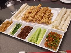 -香山湖家家宴(中山陵店)