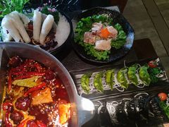 -湊湊火锅·茶憩(新中关购物中心店)