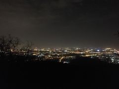 -鬼笑石后山停车场