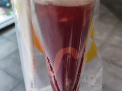 莓莓果茶-CoCo都可(东城国贸店)