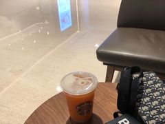 -星巴克(恒隆广场店)