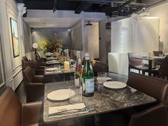 -LESCEDARS Brasserie Bistro香柏树