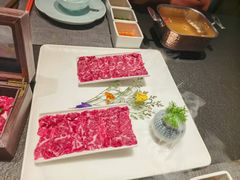 -左庭右院鲜牛肉火锅黑金店(陆家嘴中心店)