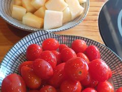 -野山舂·贵州现舂酸汤火锅(鸿通城店)