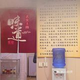 经五路省立医院中心院区 感觉藏着满满的故事 来这里的人