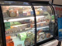 面包甜点陈列柜-花园饼屋·吐司蛋糕面包(星海店)
