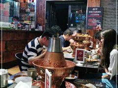 -巴四老城区炭火蛙锅(张江店)