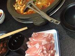 -灶知轩湘西石锅鱼(万佳广场店)