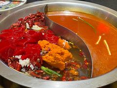 -沸炉重庆老火锅(军事博物馆店)