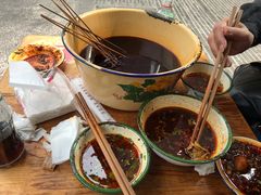 -拈签一笑黄牛肉辣卤串串
