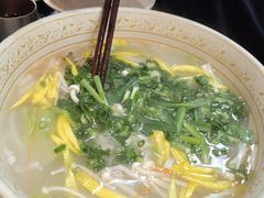 -桥香园过桥米线(国贸店)