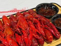 -肥肥虾庄·金牌油焖大虾(汉口城市广场店)