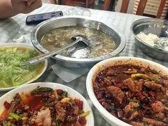 -卢六川汤肉(南方花园店)