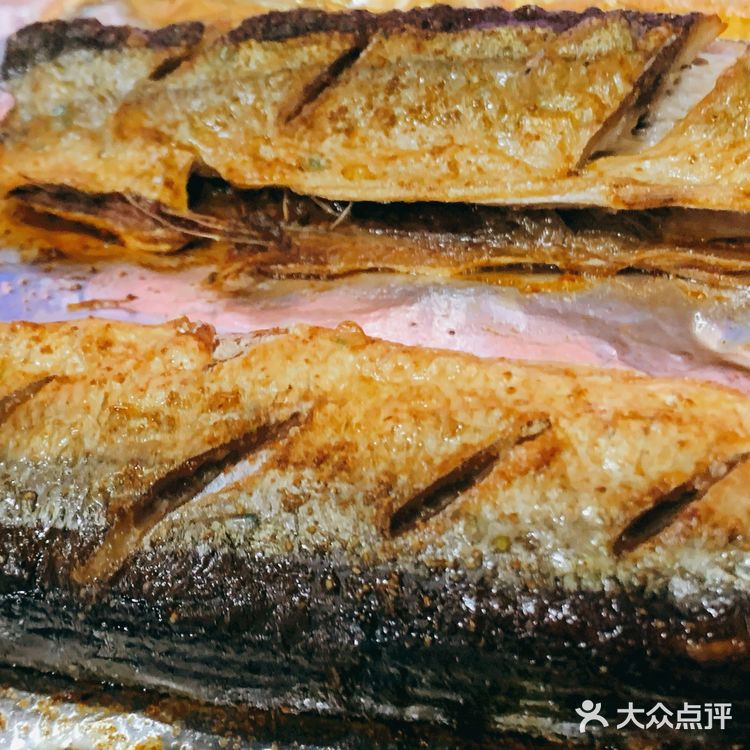 第一次烤秋刀鱼就成功[胜利]