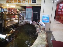 -鸿通城购物中心