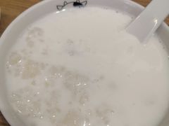 奶白酒-乍甸乳业鲜奶吧(红河水乡店)