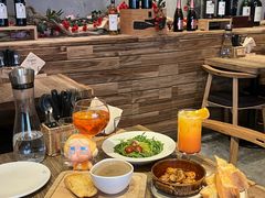 -Common Table · Brunch & Coffee