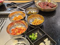 -臻牛烤肉