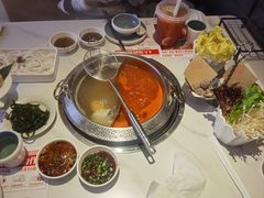 -左庭右院鲜牛肉火锅(环球港店)
