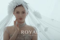 点击看大图 -挪娅婚纱摄影皇家会所