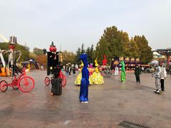 门口-北京欢乐谷