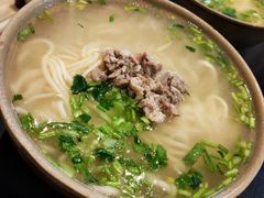猪肘汤面-亮亮面馆(经六路店)