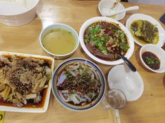 -朱大嘴肥肠血旺(福字街店)