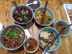 -芙蓉巷成都名小吃(丹尼斯2天地店)