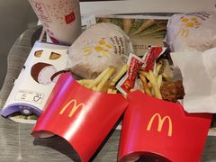 -麦当劳(中二横路店)