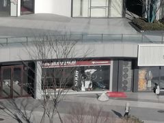 -英派斯健身旗舰店(海信国际中心馆)