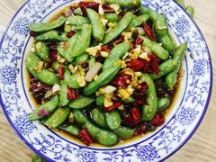 -江城燕子大排档(江汉路步行街店)