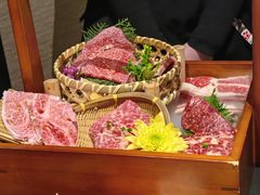 -山川小町·极番烧肉(新地假日广场店)