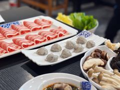 -楼外楼大刀肉传统火锅居(幸福街店)