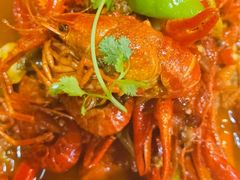 -虾弄弄海派小龙虾·牛羊蝎子火锅