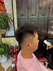 -东方先生国潮男士理发馆