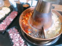 -果松木炭酸菜铜火锅·外婆参鸡汤